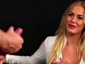 Busige blonde Domina verspottet. Busige blonde Domina verspottet