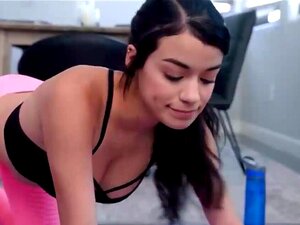 Bist du ernst Stiefmama - Yoga Stiefmutter fickt meinen Freund und ich