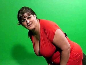 Sie findet ihn im Studio, wie er eine BBW nagelt