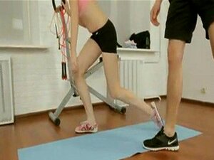 Fit russische Süße liebt es, Anal zu gehen