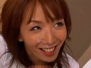 Shiho Aziatische lerares is smerig en wordt gangbangd, Shiho is een