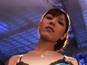 Incroyable fille japonaise Saori 2 dans un cunnilingus fabuleux, clip