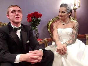 Verheiratet mit ihrem hungrigen Schwanz!