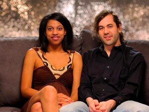 Par letar efter trekantupplevelse. Par letar efter en bra match för