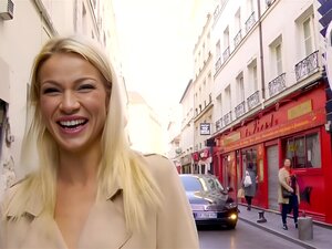 JacquieEtMichelTV arton 11 05 Cherry 25 gör sitt hem som Rue de Lappe
