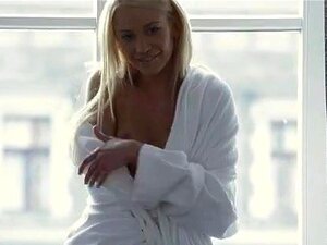 21Sextury XXX Video: Sanft. Diese Liebe war sanft zwischen ihnen,