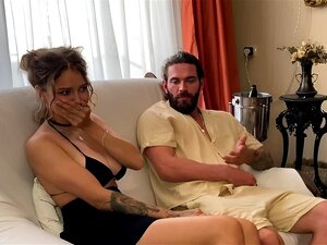 Leidenschaftliche Studentin versucht zum ersten mal analsex (with