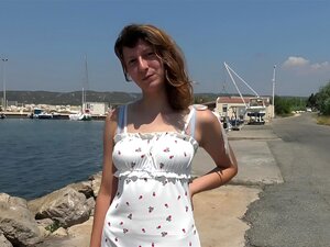 Haarige Melanie hat im Urlaub Sexspaß