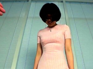 Une babe japonaise séduisante en nylon se fait pilonner fort en POV