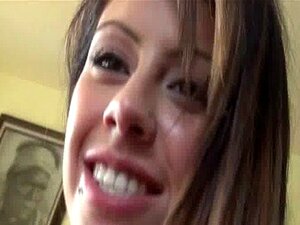 Latino amaterka slatkica jebe se sirovo 4