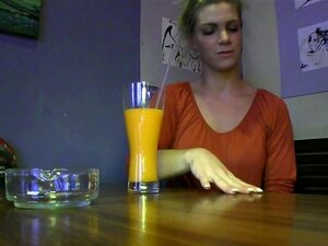 Geniet van explosief, amateurgewijs oraal plezier in het openbaar.