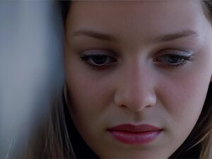 Marion Cotillard Nackt in Chloe (1996)