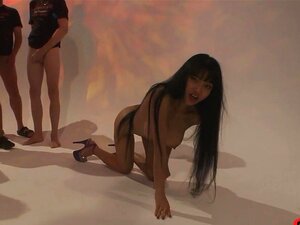 Heißeste Pornodarstellerin im exotischen Deutsch, Gesichts-Sex-Video,