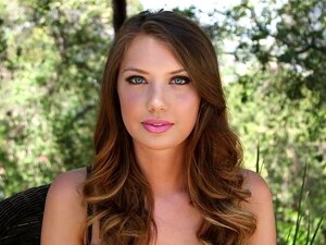 MyXXXPass Elena Koshka wird hart durchgefickt