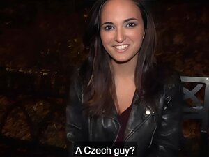 Öffentlicher Agent, heiße spanische Muschi, wird von einem Fremden