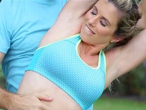 PureMature - Wunderschöne athletische Cory Chase wird nach ihrem
