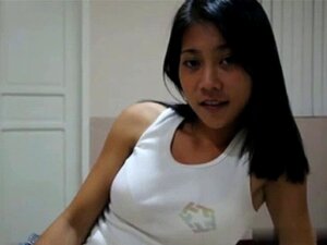 Süße kleine Stiefschwester. Süße kleine Stiefschwester