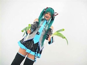 Cosplay Vocaloid - Hatsune Miko пета од 5