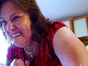 Reife fickt hardcore mit süßem Hengst. Busty mollige reife Frau