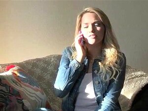 MILF Brandi Love bringt einem süßen Paar bei, wie man besseren Sex