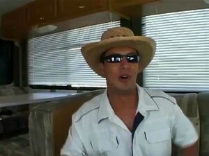 Sexo anal em grupo em bangvan