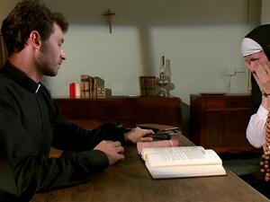  Priester James Deen kam, um zwei sündige Stiefschwestern Evi Fox und