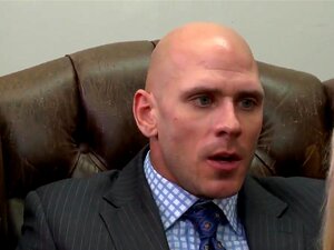 Bridgettes Chef ist mehr als bereit, ihr eine Gehaltserhöhung zu