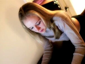 blondin smiskad. blondin sprutade