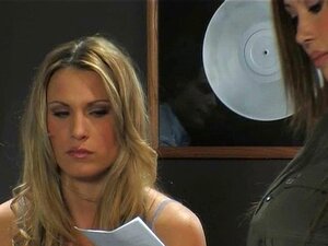 Typ fickt zwei MILFs