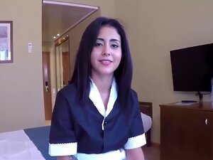 Ich ficke mein geiles Sofa (Aysha Dama)