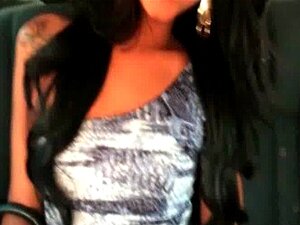 La bellissima Kelly Costa leccata e succhiata