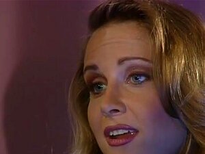 Amber Woods in Butt Detective. Klassischer Arschfick-Porno!