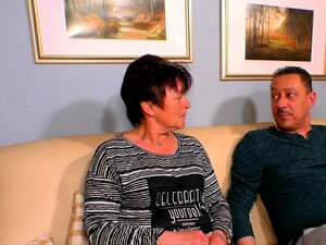 Deutsches Amateurpaar fickt zum ersten Mal beim Casting