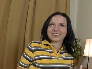 Creampie für eine dünne Brünette