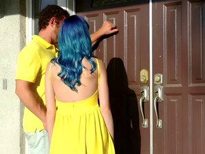 Die perversen Stiefväter einigen sich darauf, ihren Stieftöchtern