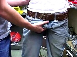 Schwuler Sex im Wasser und kostenloser Porno, männliche Bodybuilder