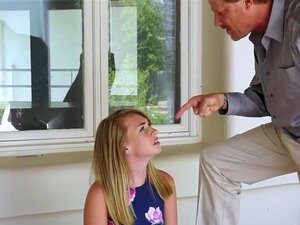 FamilyStrokes - Süße Stieftochter wird von ihrem Stiefvater und