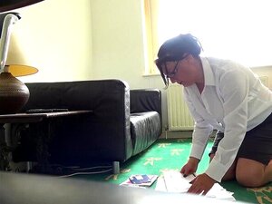 Die busty reife Sabrina Jade genießt es, hart gefickt zu werden