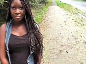 права курва црна девојка на улици од