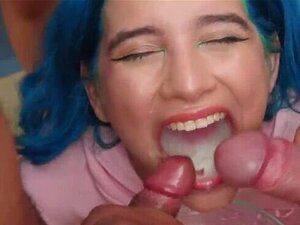 PremiumBukkake - Min Galilea schluckt 64 riesige Cumshots in einem