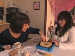 La migliore ragazza giapponese Rumi Kazama in un video JAV di Crazy