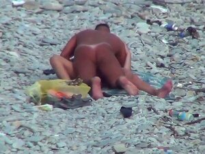 Воајер тип са препланулом гузом јебе