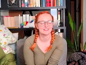 Мидиртихобби-Жена чини мужу футфетисх