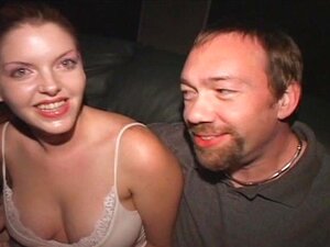 Big Tits Candi Apple lutscht Fick-Porno Theater Gangbang