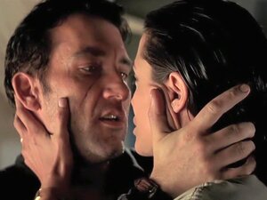 2003: Jenseits der Grenzen (Angelina Jolie)