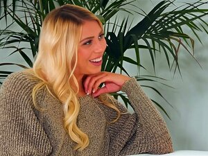 NURU MASSAGE - Zwei sexy Stiefschwestern Jane Wilde und Chanel Grey