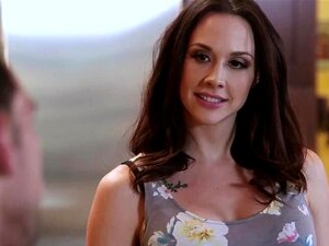 МИЛФ жена позива комшију да се