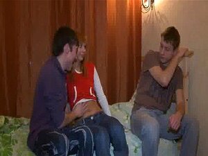 Upea täysi-ikäinen söpöläinen hotty