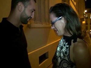 Il gangbang di Audrey. Audrey ci ha chiesto di portarla a casa del suo