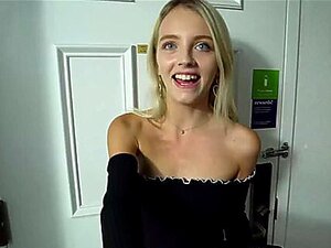 Unschuldige kleine Kate Bloom fickt bei ihrem ersten Casting - Private